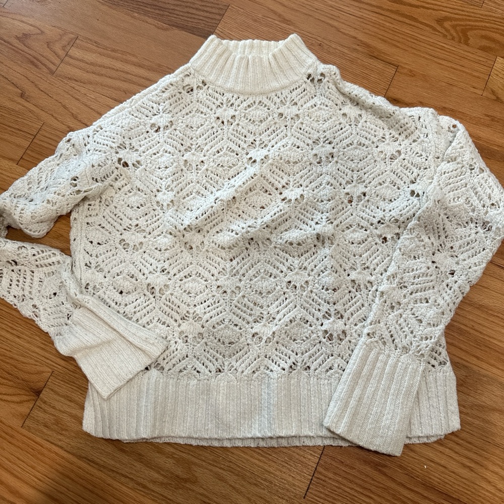 American Eagle Outfitters Cream Turtleneck Sweater